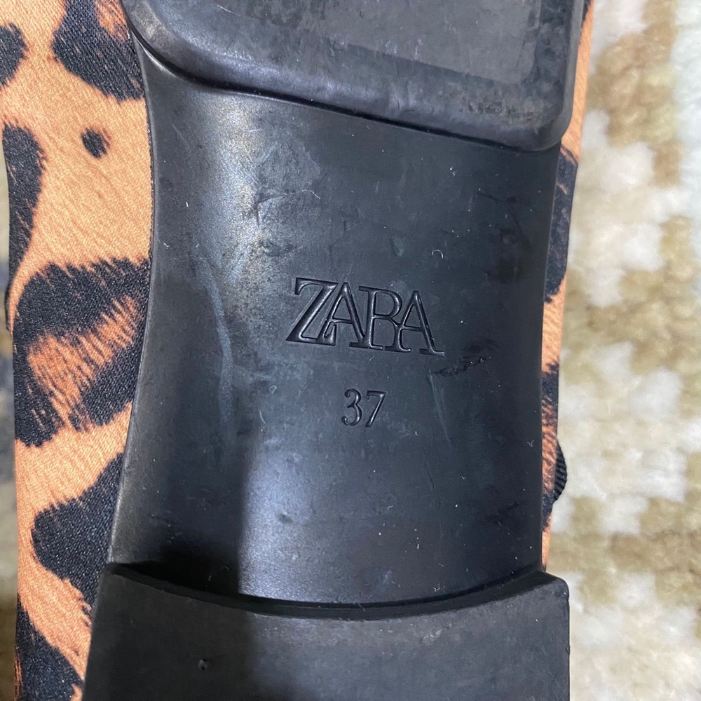 ZARA Leopard Print Mary Jane Flats size 7 (37) - Picture 7 of 7